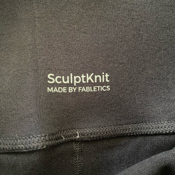 Fabletics Sculptknit Open Work Legging - Picture 5 of 5